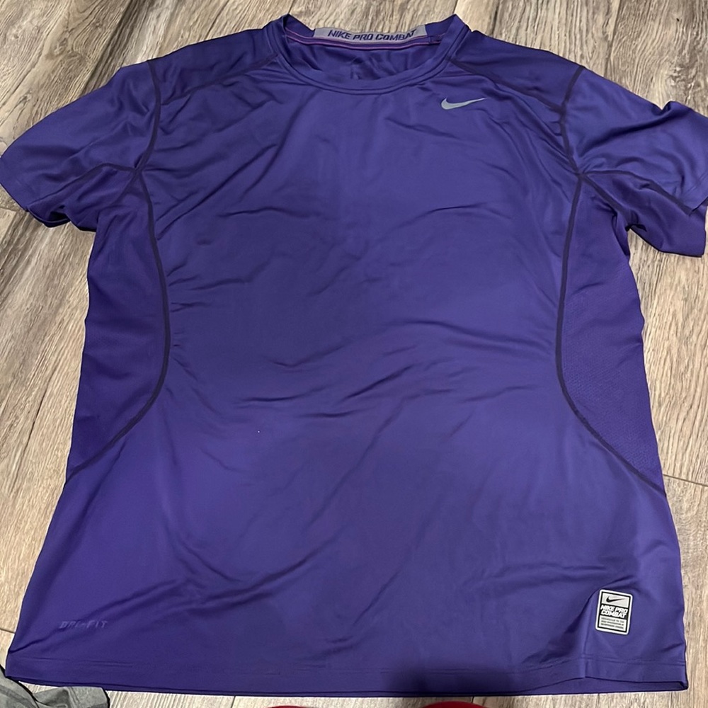Nike pro combat purple size extra large tshirt
